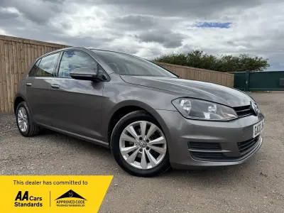 Second-hand VW Golf VII SE 105 CP (77 kW) 2013 Gri Hatchback