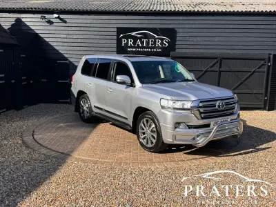 Used Toyota Land Cruiser 286 HP (210 kW) 2010 Silver SUV