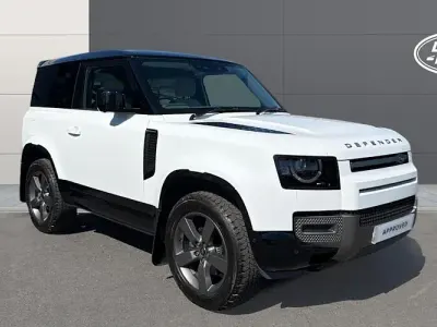 Used Land Rover Defender SE Dynamic 249 HP (183 kW) 2025 White SUV