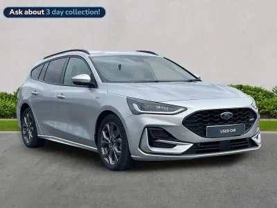 Usado Ford Focus ST-Line 2023 Prateado Carrinha