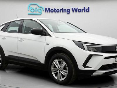 Used Vauxhall Grandland X S 131 HP (96 kW) 2021 White SUV