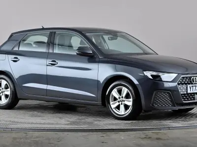 Begagnad Audi A1 Advanced 110 HK (80 kW) 2023 Grå SUV