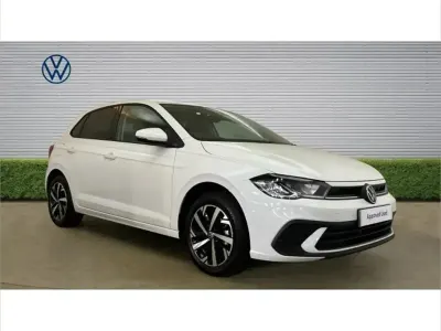 Begagnad VW Polo Match 95 HK (69 kW) 2025 Vit Halvkombi