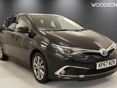 Used Toyota Auris Hybrid 136 HP (100 kW) 2017
