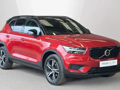 Used Volvo XC40 R-Design 161 HP (118 kW) 2022 Red SUV