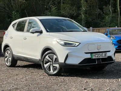 Used MG ZS SE 114 kW (156 HP) 2023 White SUV