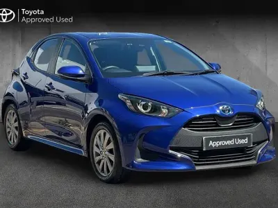 Used Toyota Yaris 116 HP (85 kW) 2023 Blue Hatchback