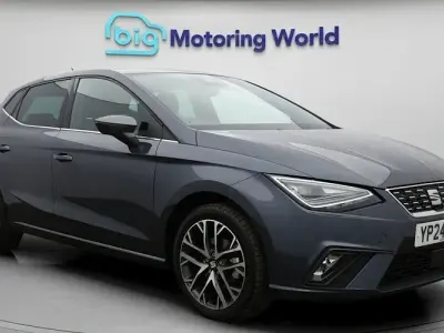Begagnad Seat Ibiza XCELLENCE 116 HK (85 kW) 2024 Grå Halvkombi
