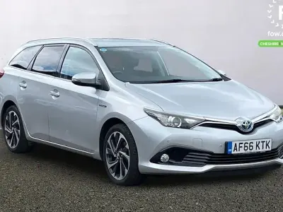 Used Toyota Auris Touring Sports Design 136 HP (100 kW) 2016 Silver Estate