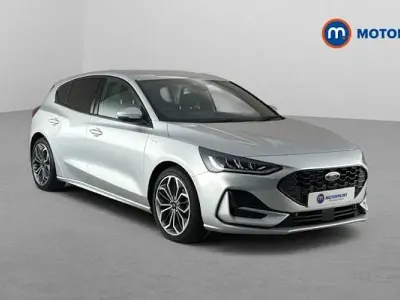 Used Ford Focus ST-Line X 125 HP (91 kW) 2023 Silver Hatchback