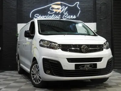 Used Vauxhall Vivaro S 100 HP (73 kW) 2023 White MPV