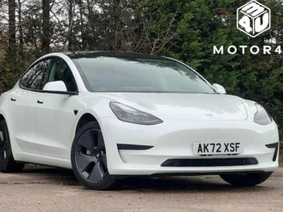 White Used 2022 Tesla Model 3 RWD Sedan | £14,990 (Fair price)