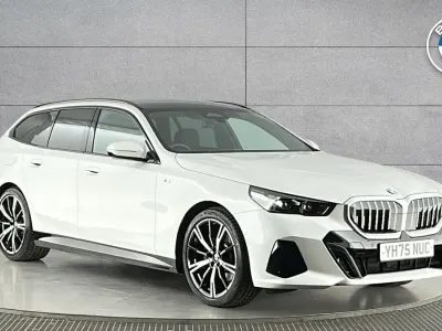 Usado BMW 520 M Sport 205 CV (150 kW) 2025 Blanco Familiar