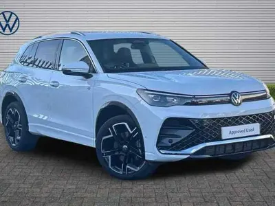 Begagnad VW Tiguan R-line 150 HK (110 kW) 2024 Vit SUV