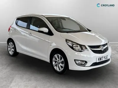 Used Vauxhall Viva 75 HP (55 kW) 2017 White Hatchback