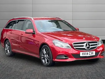 Used Mercedes E220 SE 168 HP (123 kW) 2014 Hyacinth red Estate