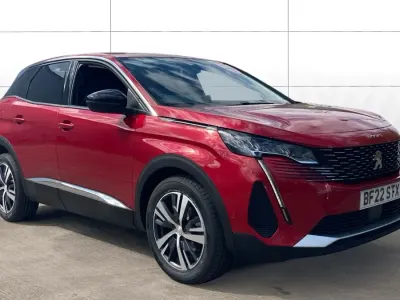 Używany Peugeot 3008 Allure 131 KM (96 kW) 2022 Czerwony SUV