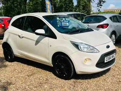 Używany Ford Ka Zetec 69 KM (50 kW) 2014 Biały Hatchback