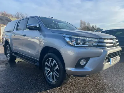 Used Toyota HiLux 150 HP (110 kW) 2018 Silver Pickup