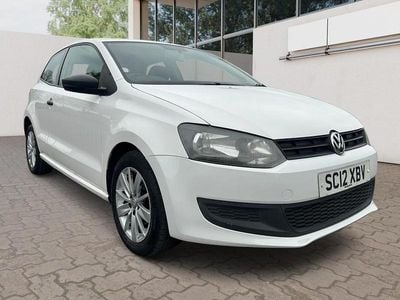 Begagnad VW Polo S 2012 Vit Halvkombi