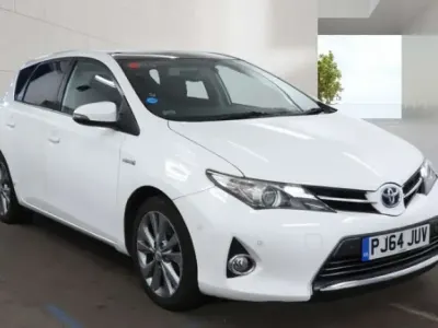 Used Toyota Auris Hybrid