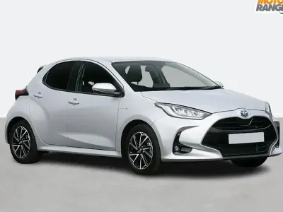 Used Toyota Yaris 91 HP (66 kW) 2023 White Hatchback