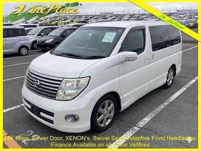 Used Nissan Elgrand 2007 White MPV
