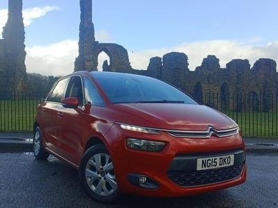 Used Citroën C4 Picasso PureTech 2015 Red MPV