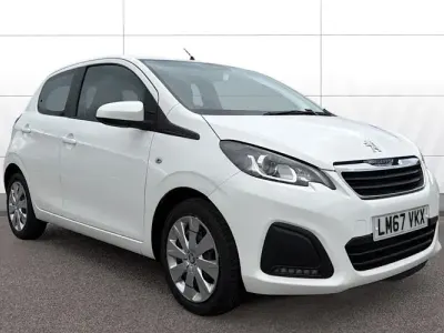Used Peugeot 108 Active 68 HP (50 kW) 2017 White Hatchback