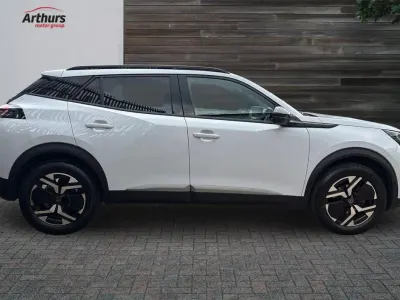 Usado Peugeot 2008 Allure 130 HP (95 kW) 2025 Branco SUV