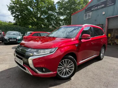 Used Mitsubishi Outlander P-HEV 2021 Red Estate