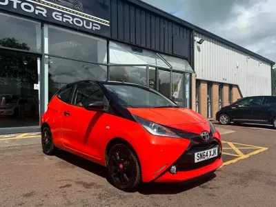 Used Toyota Aygo X-cite 68 HP (50 kW) 2014 Orange Hatchback