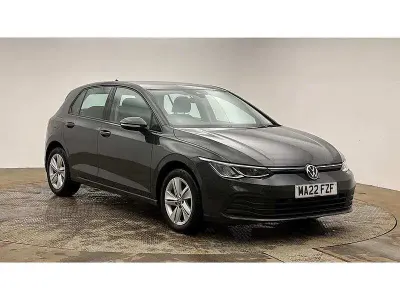 Używany VW Golf VIII Life 130 KM (95 kW) 2022 Szary Hatchback