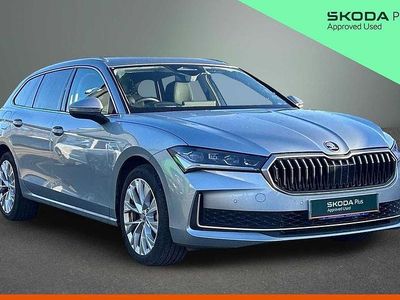 Used Skoda Superb SE L 190 HP (139 kW) 2024 Pebble silver metallic Estate