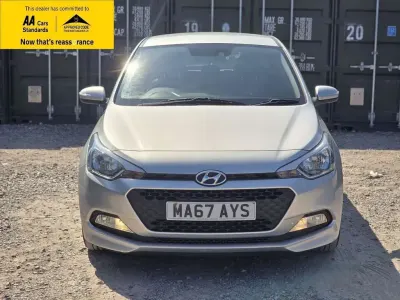Used Hyundai i20 SE 100 HP (73 kW) 2017 Silver Hatchback