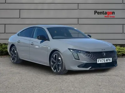 Neu Peugeot 508 GTi 221 PS (162 kW) 2025 Grau Kleinwagen