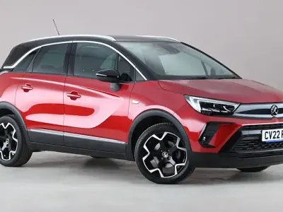 Begagnad Vauxhall Crossland Ultimate 120 HK (88 kW) 2021 Röd SUV