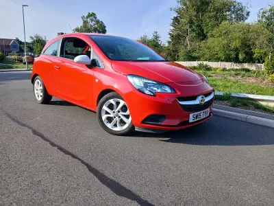 Used Vauxhall Corsa 69 HP (50 kW) 2015 Red Hatchback
