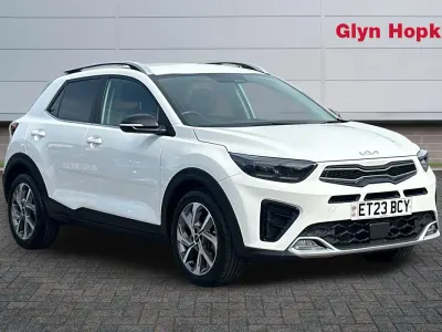 Used Kia Stonic GT-Line 118 HP (86 kW) 2023 White SUV