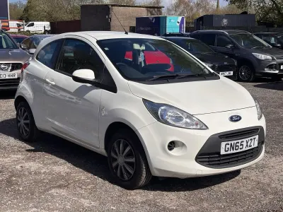 Used Ford Ka S 69 HP (50 kW) 2015 White Hatchback