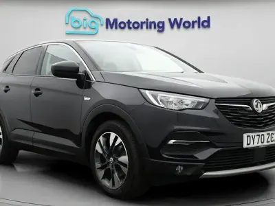Used Vauxhall Grandland X SRi 131 HP (96 kW) 2021 SUV