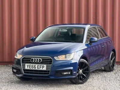 Używany Audi A1 Sport 2016 Niebieski Hatchback