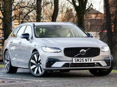 New Volvo V90 Plus 350 HP (257 kW) 2025 Silver Estate