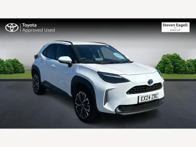 Used Toyota Yaris 116 HP (85 kW) 2024 White Hatchback