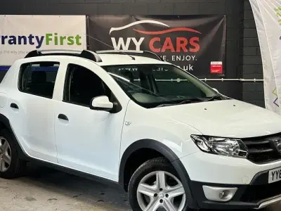 Begagnad Dacia Sandero Ambiance 90 HK (66 kW) 2016 Vit Halvkombi