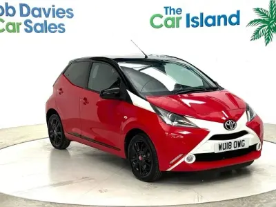 Used Toyota Aygo X-cite 69 HP (50 kW) 2017 Red Hatchback