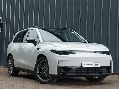 New Leapmotor C10 160 kW (218 HP) 2025 White SUV