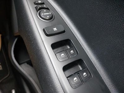 Used Kia Stonic 99 HP (72 kW) 2022 Grey SUV