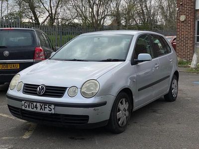 Used VW Polo SE 75 HP (55 kW) 2004 Silver Hatchback
