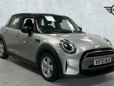 Used Mini Cooper Classic 134 HP (98 kW) 2023 Silver Hatchback